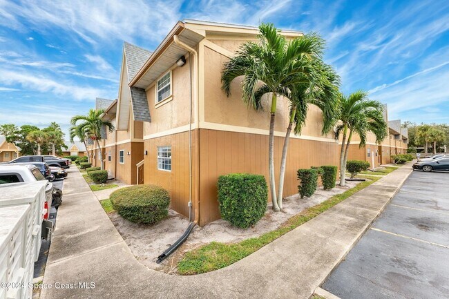 Building Photo - 132 Bristol Ct