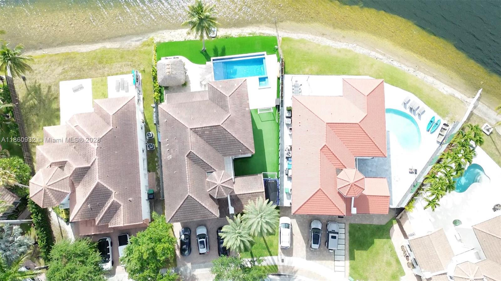 Building Photo - 7031 NW 113th Ct