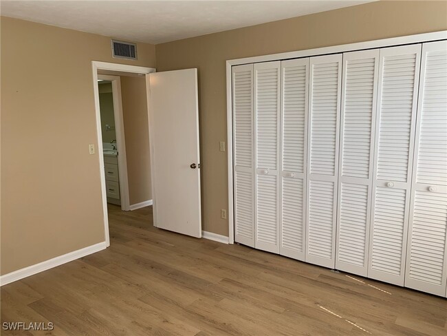 Building Photo - 6142 Whiskey Creek Dr