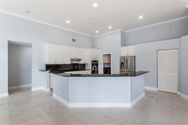 Building Photo - 15683 Cypress Park Dr