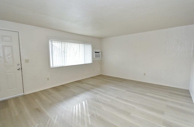 Building Photo - 3696 N Patricia Ln