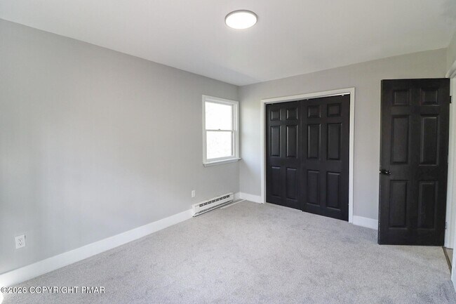 Building Photo - 1543 Coolbaugh Rd