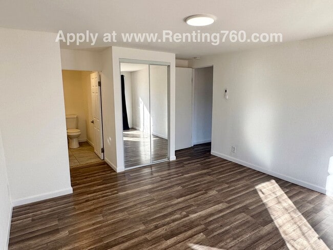 Building Photo - Updated 4 Bed 2 Bath Home!