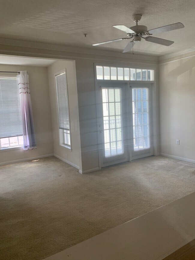 Building Photo - 280 Celebration Blvd