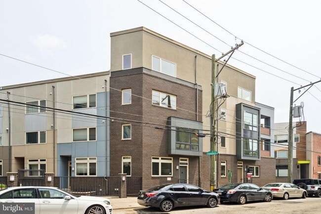Building Photo - 1102 Hope St