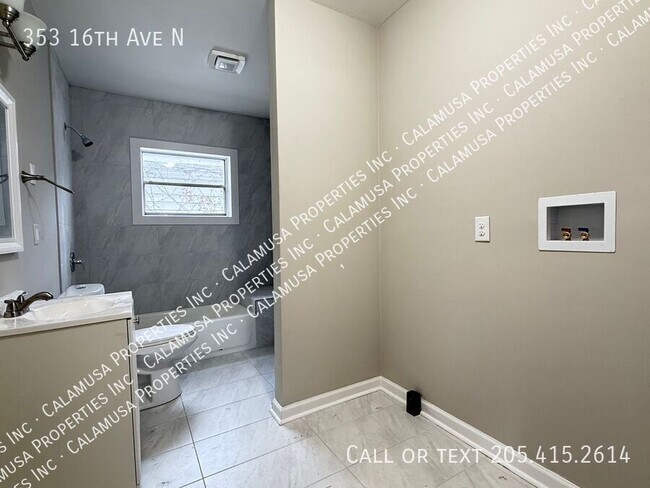 Building Photo - 353 16th Ave N