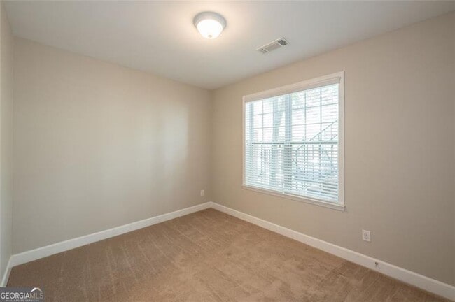 Building Photo - 2315 Limehurst Dr