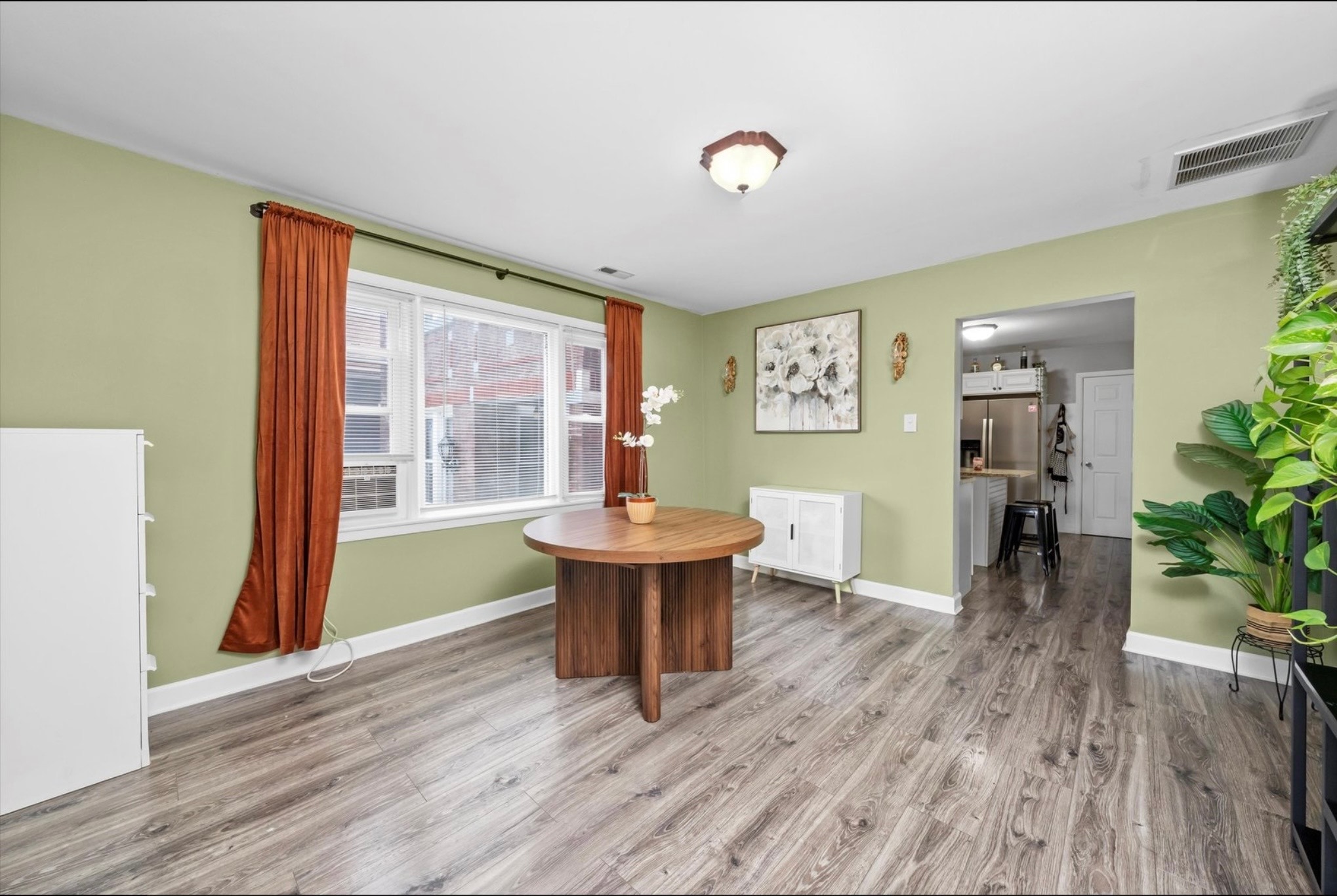 Building Photo - 1322 S 51st Ave