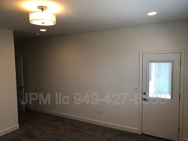 Building Photo - 11196 Grazing Cattle Ln