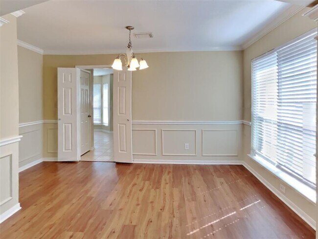 Building Photo - 418 Spindle Ridge Dr