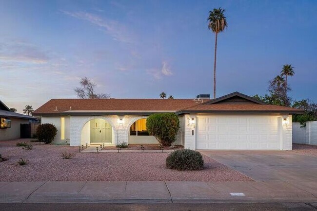 Building Photo - Tempe Oasis Home for Rent