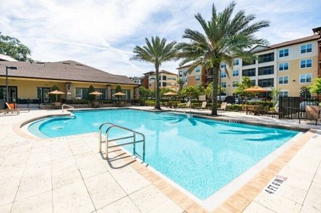 Building Photo - 13020 Tampa Oaks Blvd