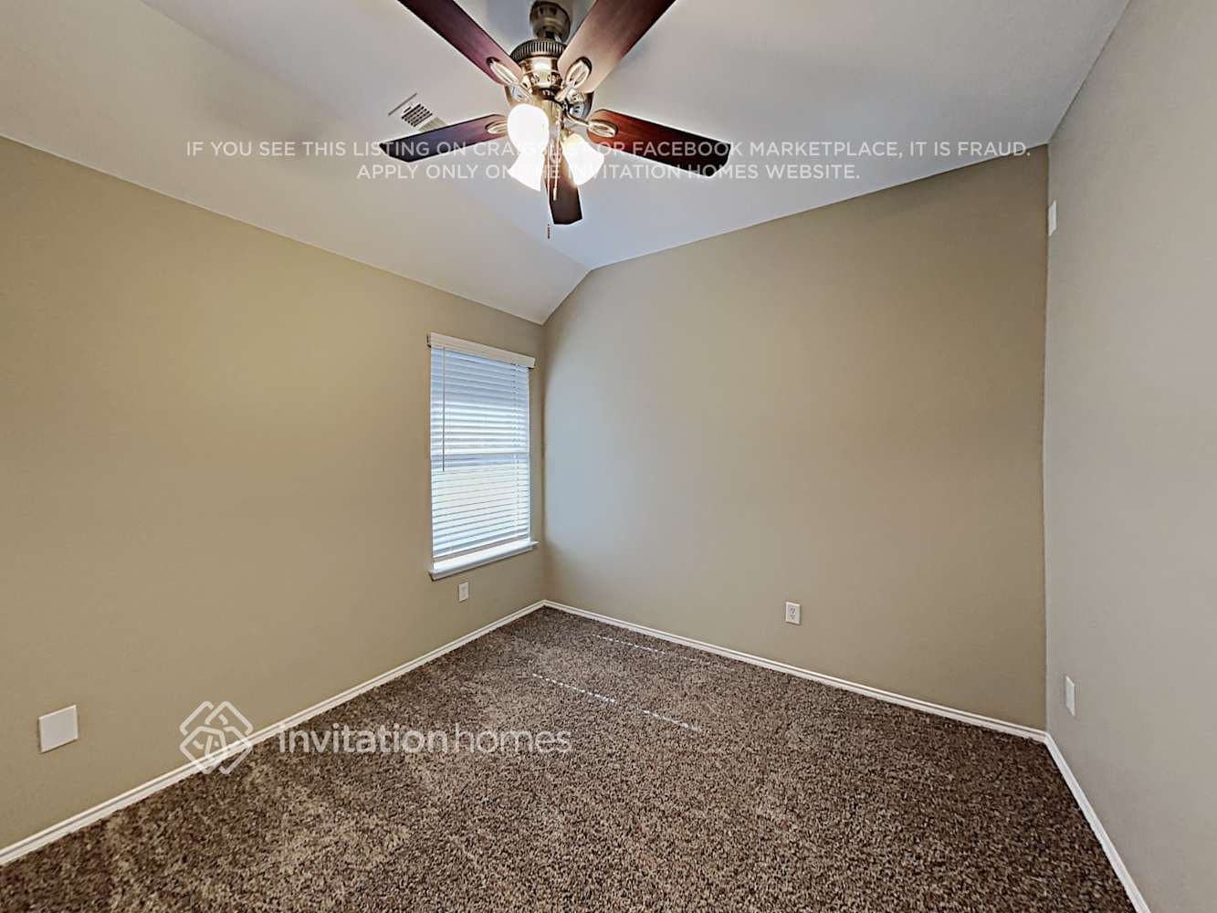 Building Photo - 904 Chestnut Ln