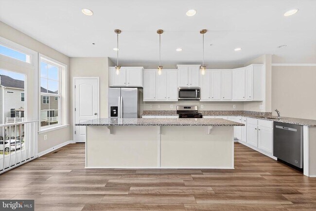 Building Photo - 1017 Flester Ln