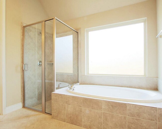 Building Photo - 10902 Kennowy Ct