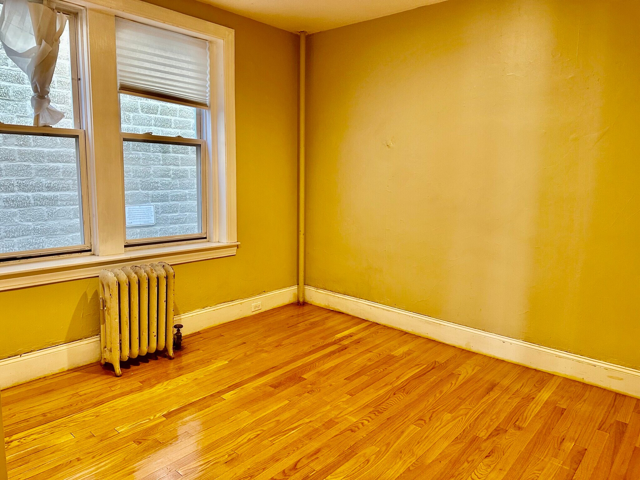 Building Photo - 328 St Paul St