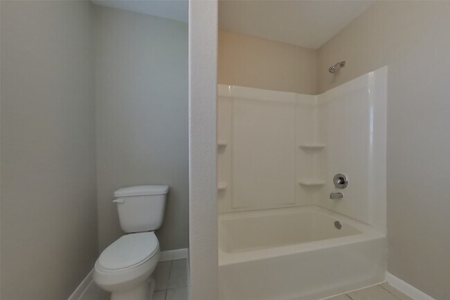Building Photo - 640 Totem Trail Dr