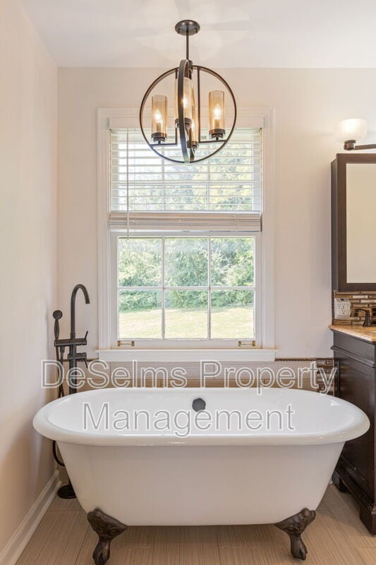Building Photo - 6999 Tartan Dr