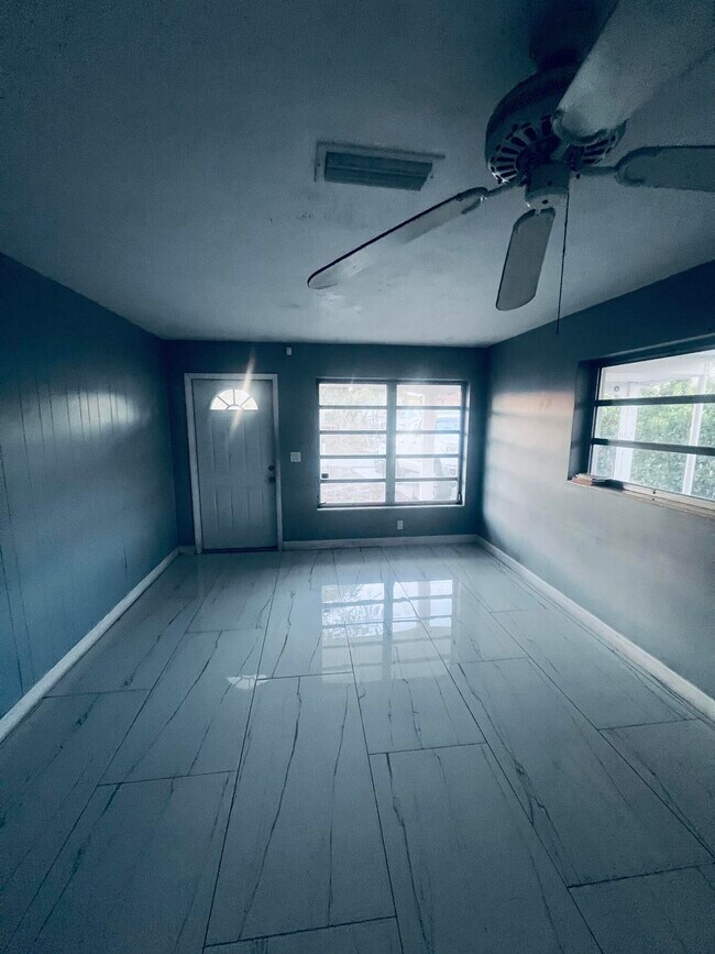 Building Photo - 938 Sarazen Dr