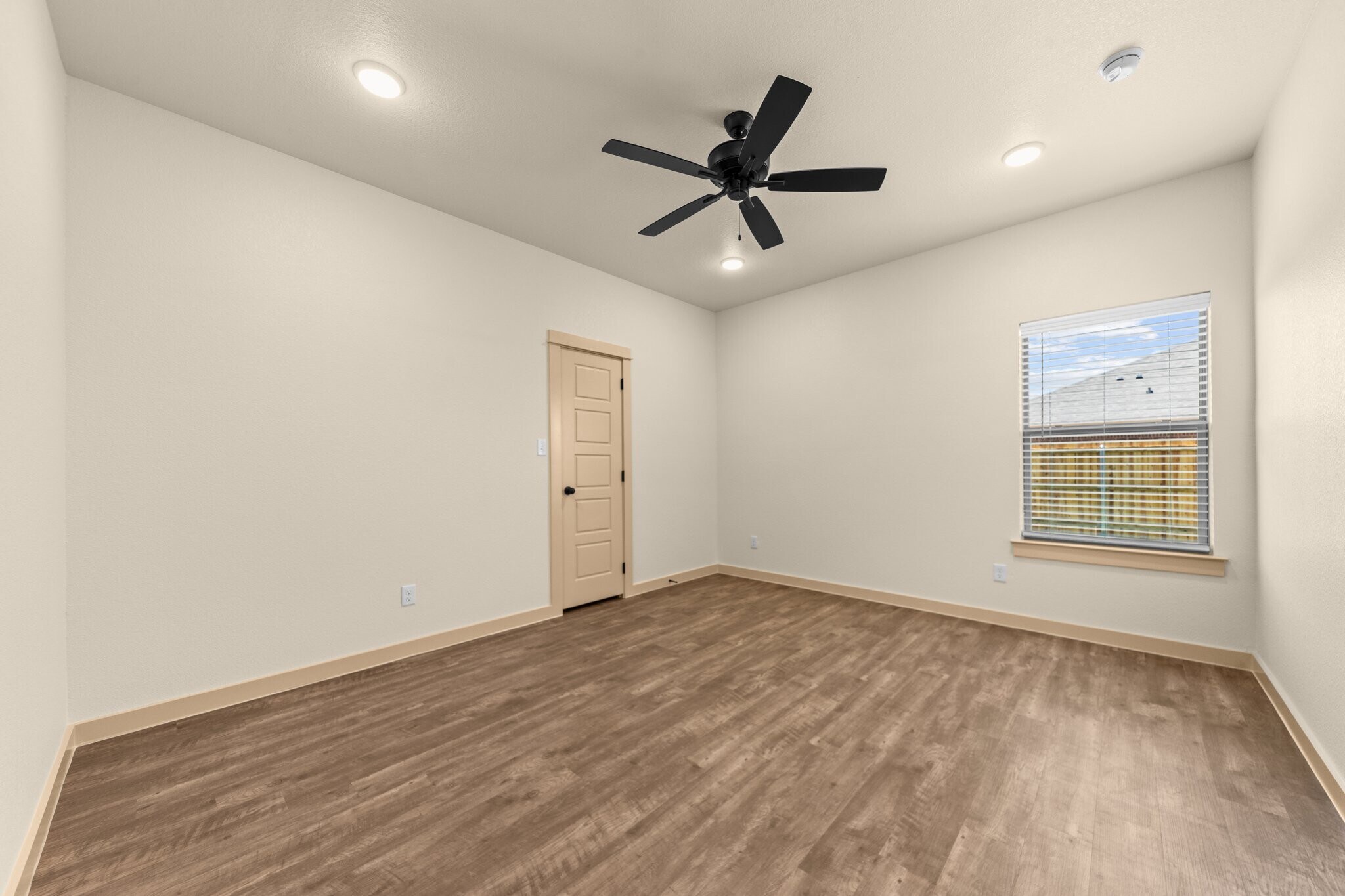 Building Photo - 5904 Cactus Flower Ln