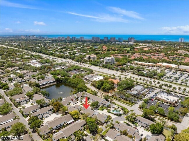 Building Photo - 879 Meadowland Dr