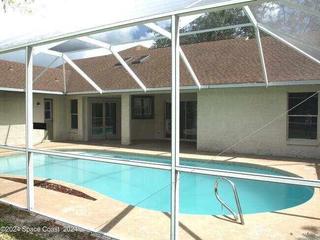 Building Photo - 1170 Briar Run Cir