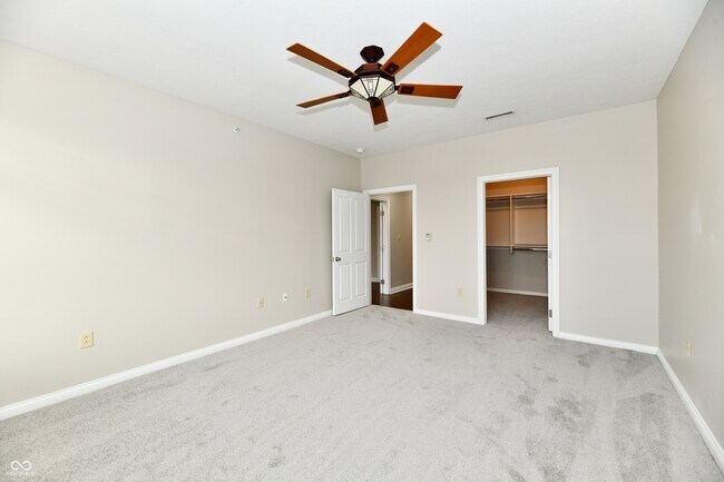 Building Photo - 8555 One W Dr