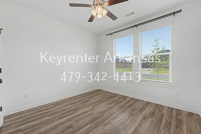 Building Photo - 407 W Taverner Xing