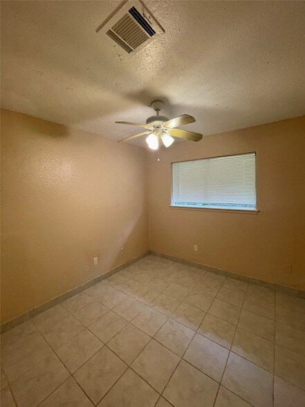Building Photo - 11906 Binghampton Drive