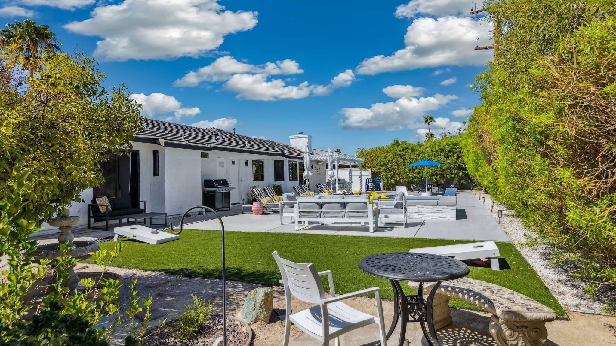 Building Photo - 2004 Nicola Rd E