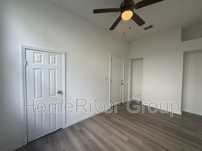 Building Photo - 1616 Willow Branch Ave