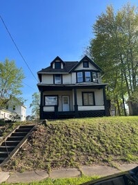 Building Photo - 3 Bedroom NW Canton House for Rent