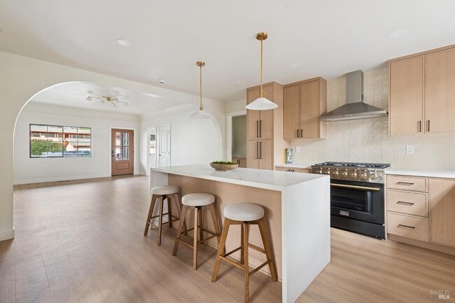 Building Photo - 735 Hunt Ave