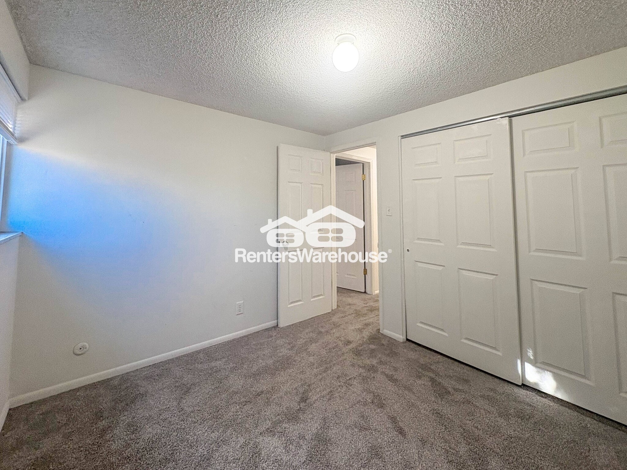 Building Photo - 632 E 116th Ave