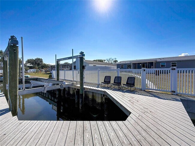 Building Photo - 10709 Donbrese Ave