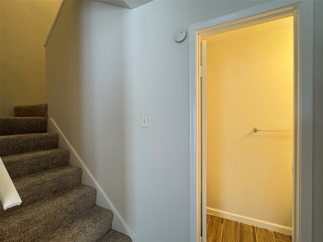 Building Photo - 6500 Sands Point Dr