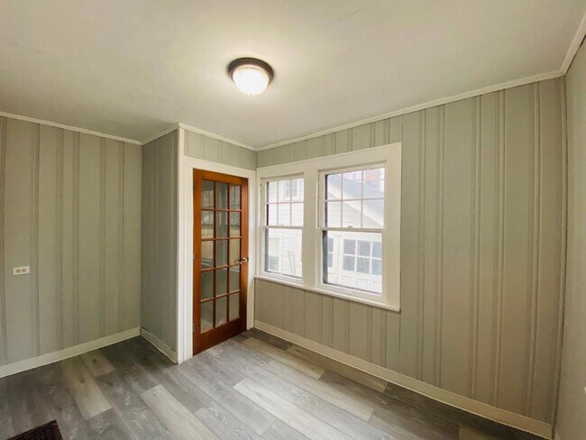 Building Photo - 6388 Seminole Trl