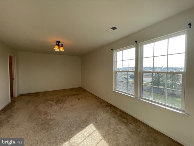 Building Photo - 103 Alexandreas Ct