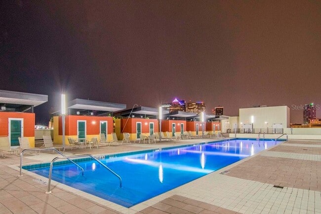 Building Photo - 1120 E Kennedy Blvd