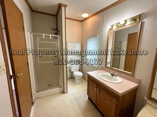 Building Photo - Peaceful 3 Bedroom, 2 Bathroom House for R...