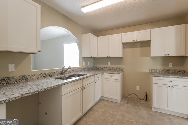 Building Photo - 4064 Mistymorn Ln