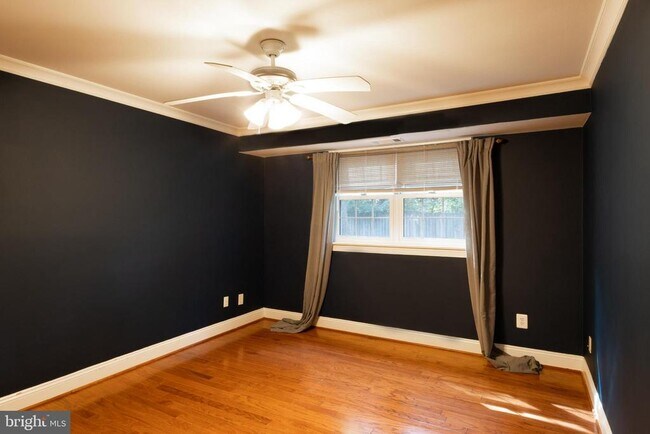 Building Photo - 7096 Spring Garden Dr
