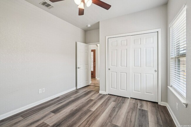 Building Photo - 6413 Von Rosk