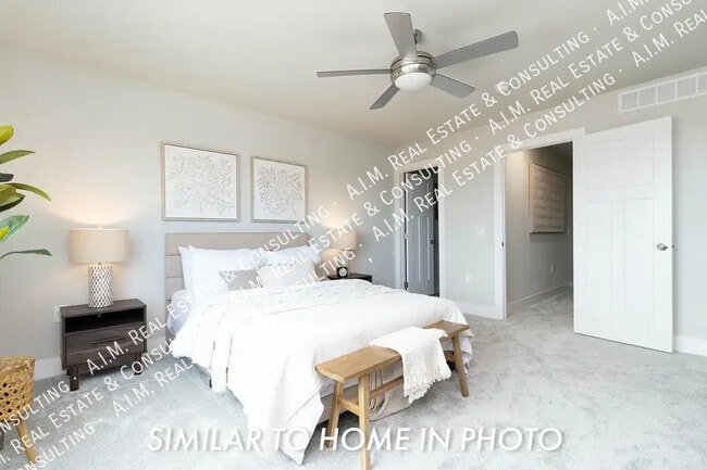 Building Photo - 6907 Iris Ct