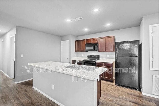 Building Photo - 234 E Anabranch Ct