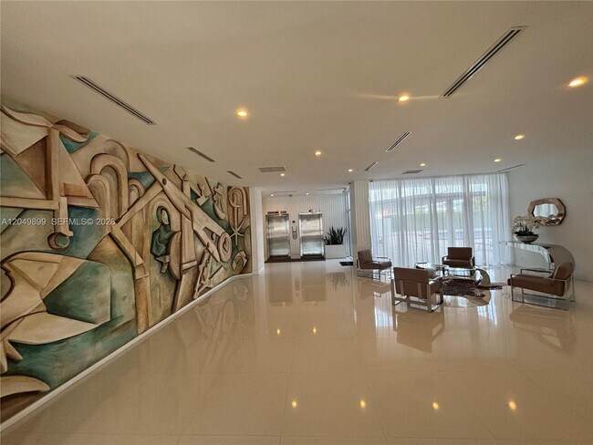 Building Photo - 6450 Collins Ave