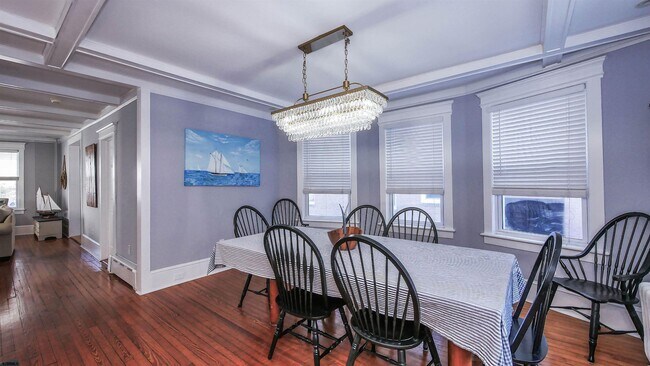 Building Photo - 26 S Oakland Ave