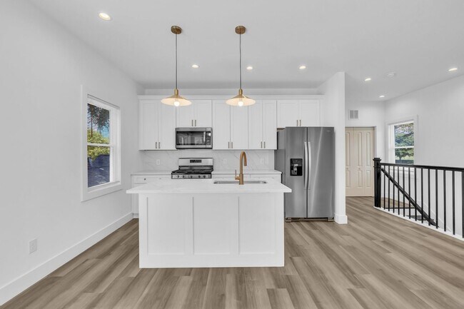 Building Photo - *Modern Construction Luxury Townhome - Downtown Raleigh*