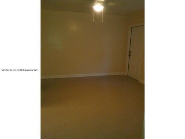 Building Photo - 2 bedroom in Hollywood FL 33021