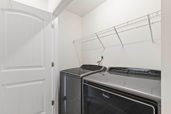 Building Photo - Charming 3BR Townhome in Brightleaf at the...